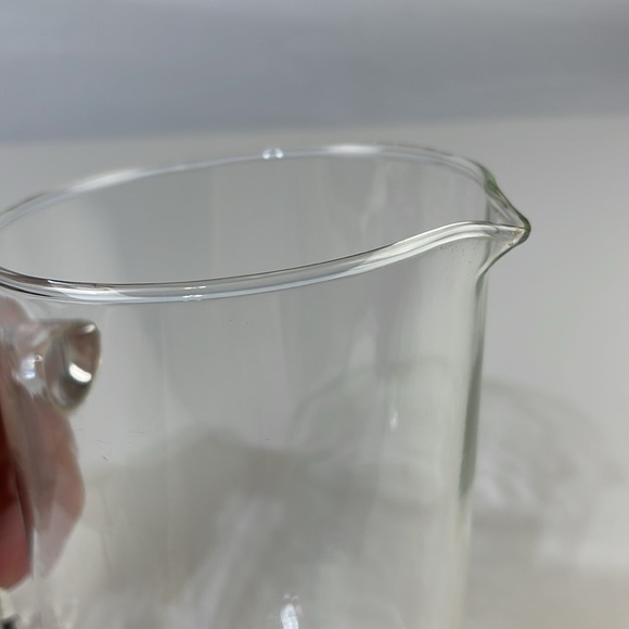 Vintage PYREX Glass Handled Pitcher - Picture 8 of 11